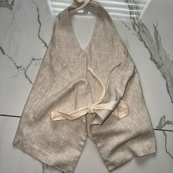 Source unknown set in medium worn once for a photo shoot - Picture 3 of 8